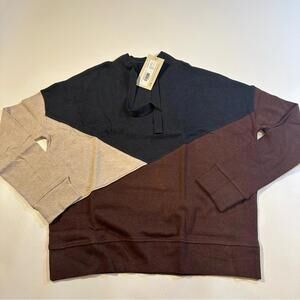 NWT Pact‎ 100% Organic Cotton Airplane Color Block Small Sweatshirt - Mahogany